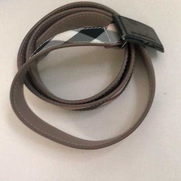 Burberry Authentic Check Print Logo Plaque Belt Size 36/90 - Picture 3 of 8